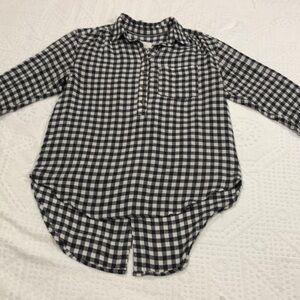 Anthropologie Womens‎ XS gray and white checkered quarter button down shirt